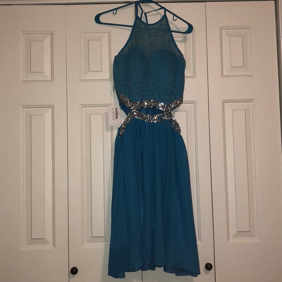 Homecoming Dress / Winter Formal Dress /Prom Dress - Picture 1 of 4